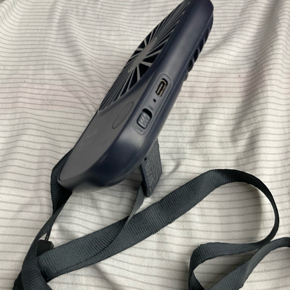 Handheld Mini Fan - Picture 4 of 4